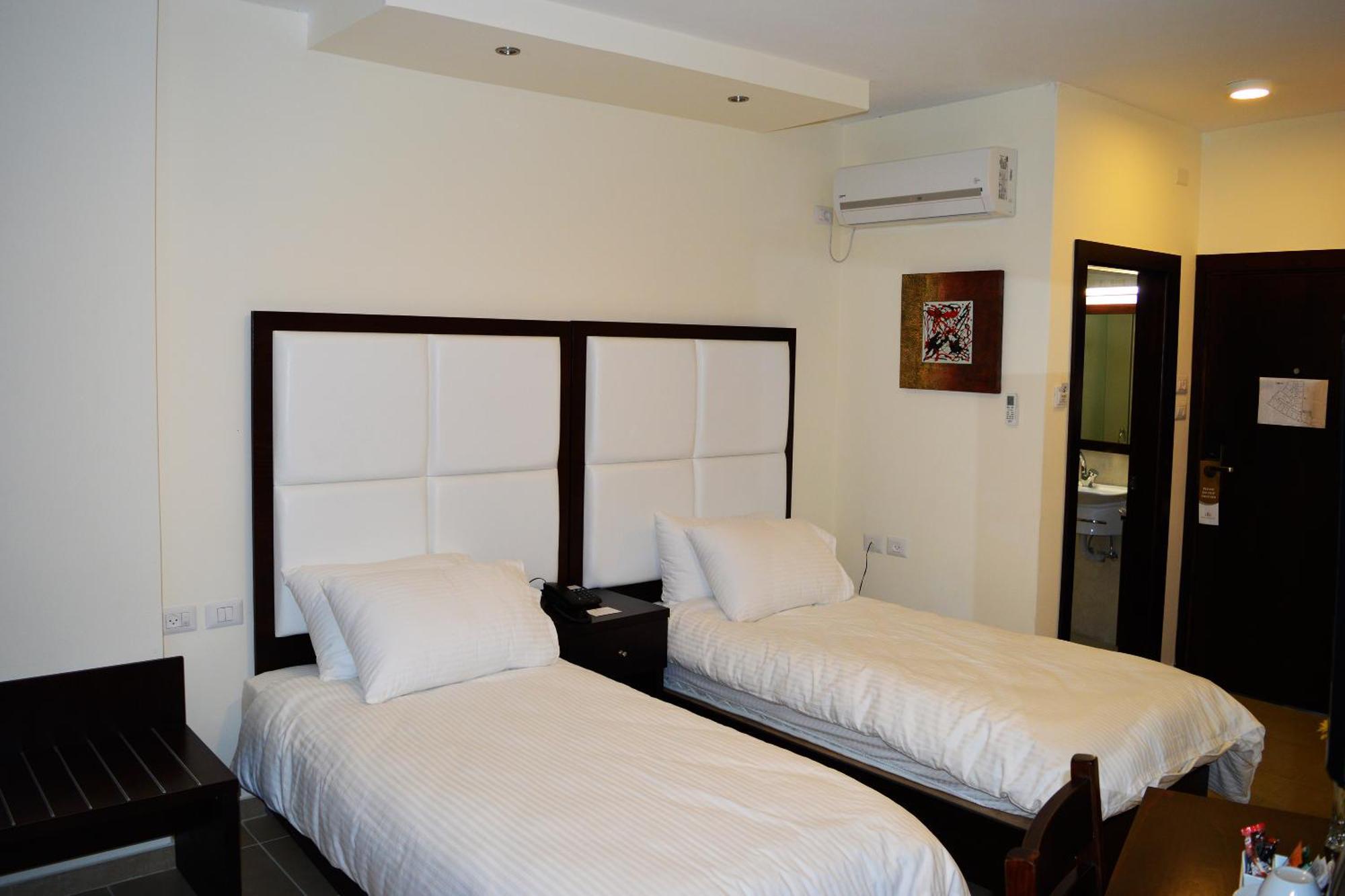 Taybeh Golden Hotel Ramallah Ruang foto