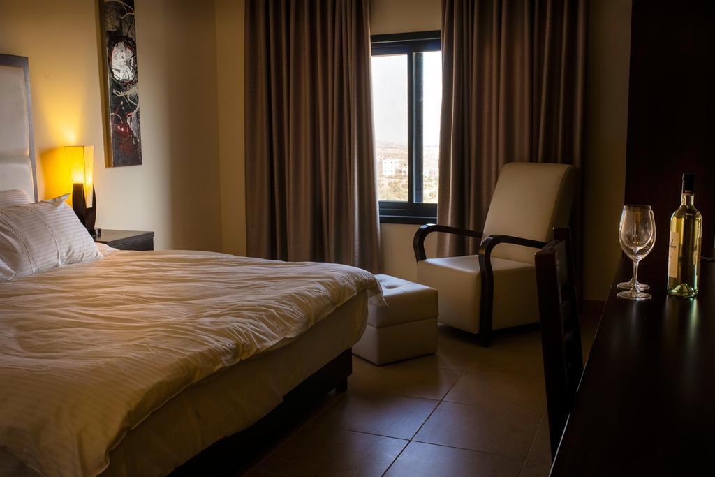 Taybeh Golden Hotel Ramallah Bagian luar foto